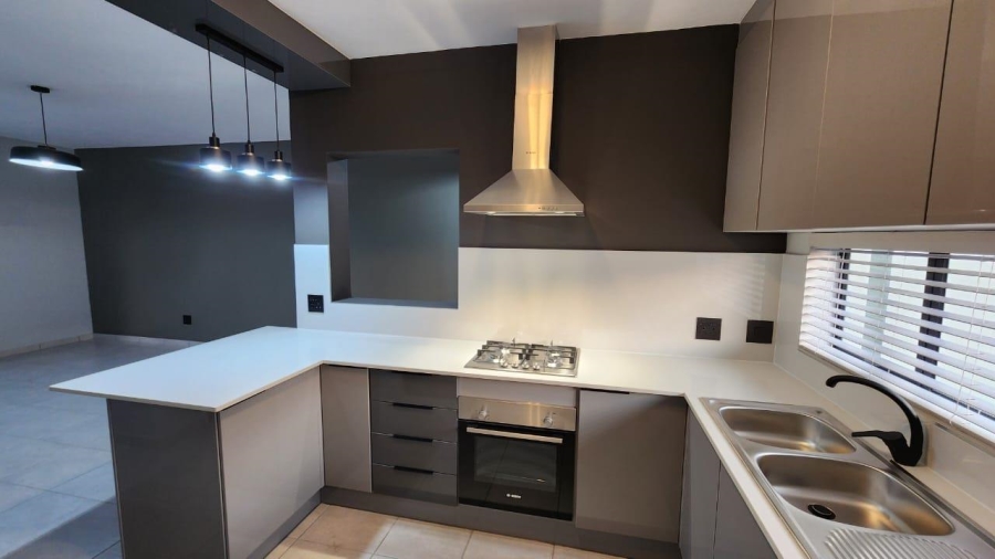 To Let 3 Bedroom Property for Rent in Waterval East North West